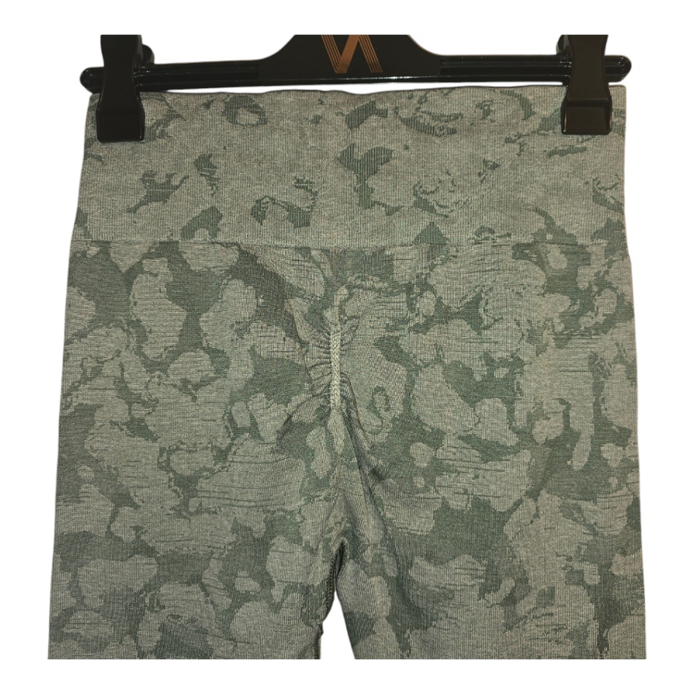Women's Gymshark Leggings - Green Camo - Size XS - Picture 4 of 6